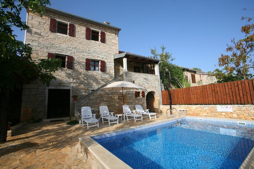 Villa Maria Oprtalj Camera foto