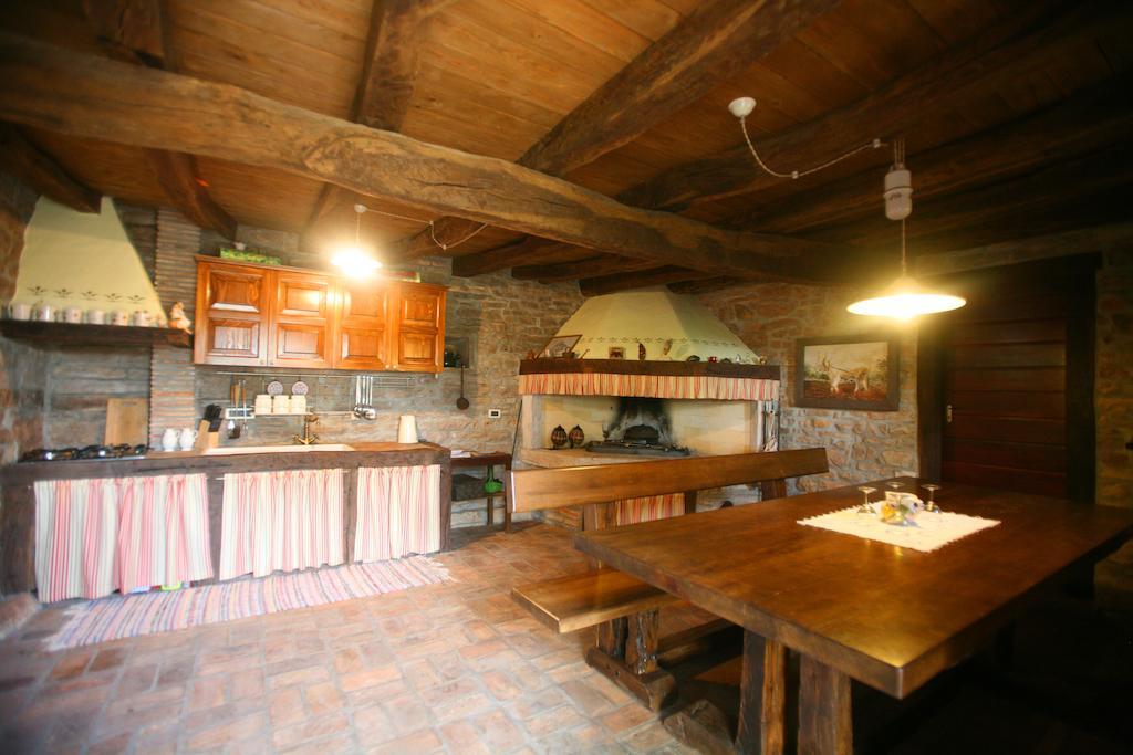 Villa Maria Oprtalj Camera foto