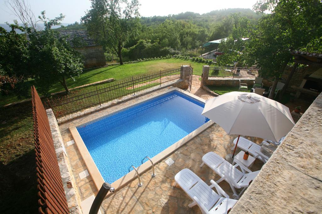 Villa Maria Oprtalj Camera foto
