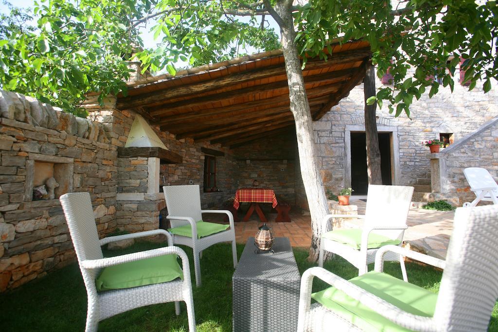 Villa Maria Oprtalj Camera foto