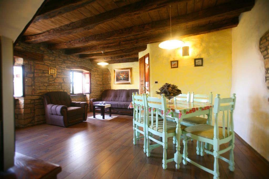 Villa Maria Oprtalj Esterno foto