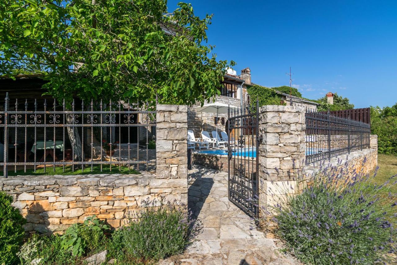 Villa Maria Oprtalj Esterno foto