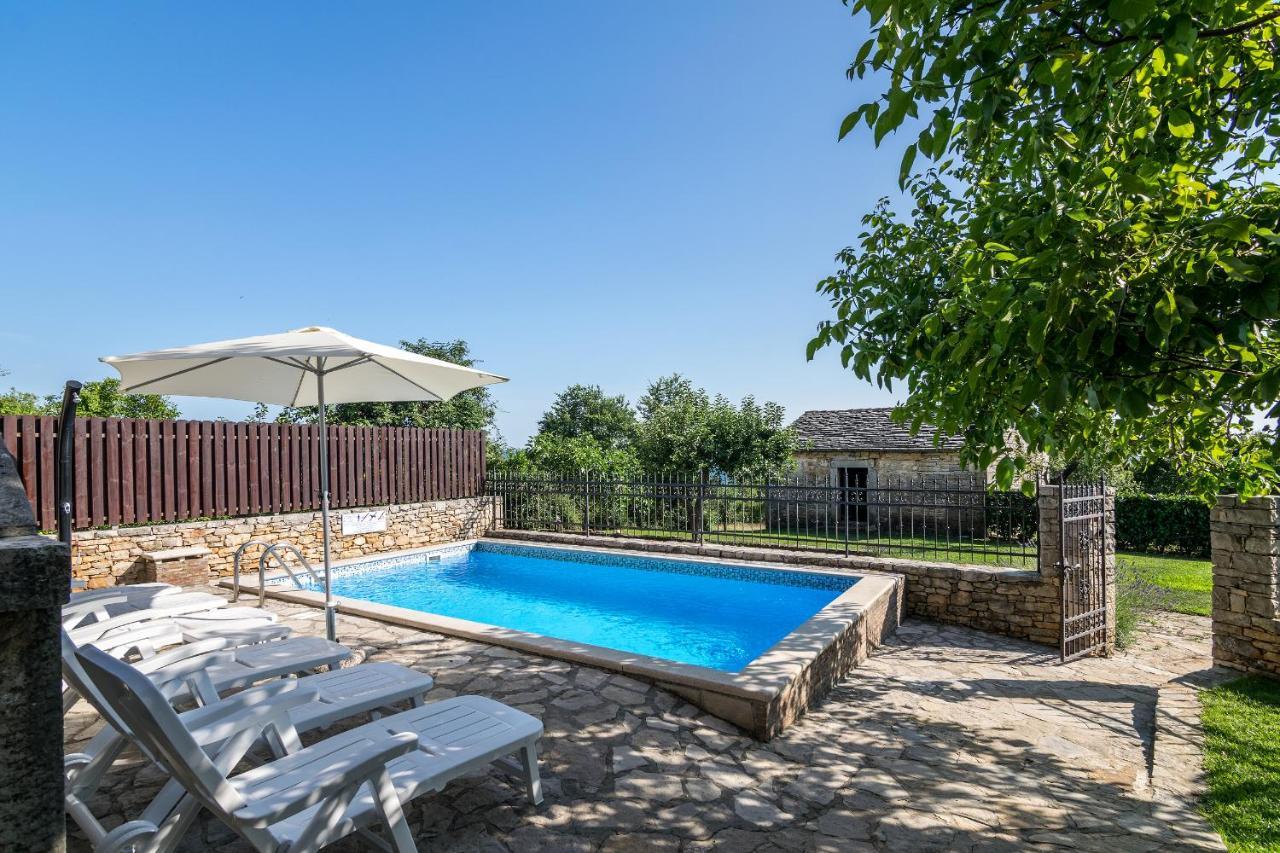 Villa Maria Oprtalj Esterno foto