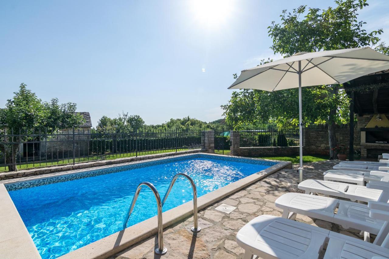 Villa Maria Oprtalj Esterno foto